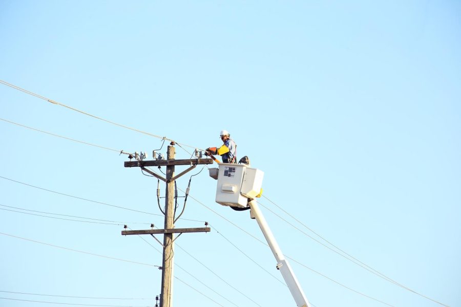 Triangle residents endure harsh temperatures as power is restored over a cold holiday weekend. 