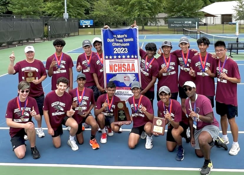 Green+Hopes+Men+Tennis+celebrating+their+4A+NCHSAA+State+Championship+win.%0A
