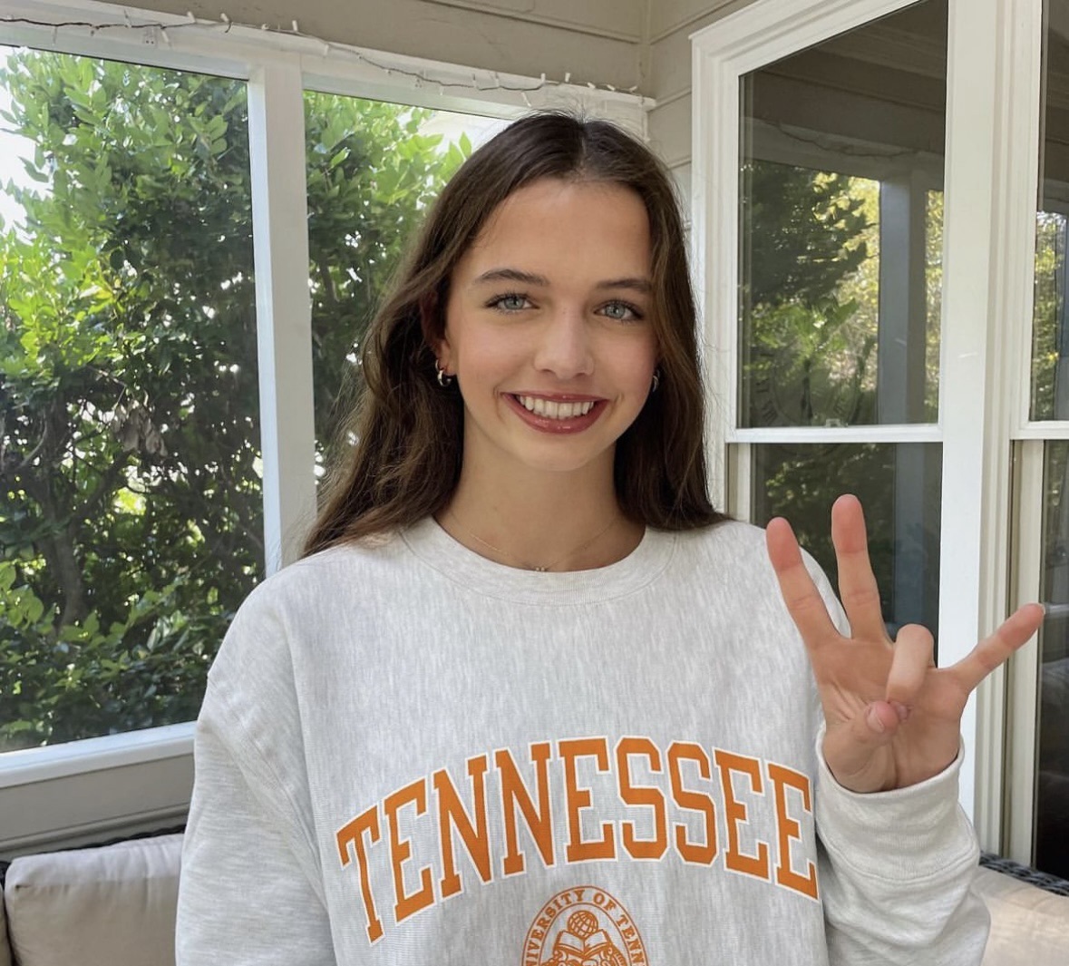 Meredith Whelehan (‘25) announced her commitment to swim at the University of Tennessee after ten years of competitive swimming. Photo used with permission from Meredith Whelehan.