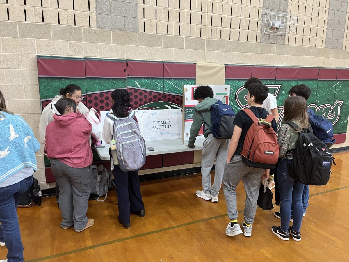 Curious students attend the Oceania-themed presentation on Friday, Mar. 7.