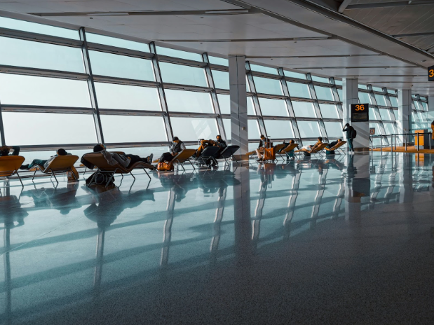 The Department of Transportation rolls back their previous plan to make compensations required for passengers. Photo used with permission from Ankur Khandelwal via Unsplash.
