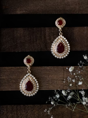 Indian diamonds, a primary export to the United States, are often used in jewelry. Photo used with permission from Fatemah Zakeri via Unsplash.