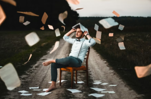 Finals week can be exhausting, but it’s important to stay focused and organized. Photo from Unsplash by Dmitry Ratushny.